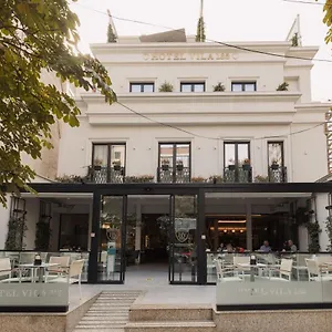 Boutique 135 فندق تيرانا